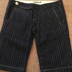 Miss Me Bermuda Shorts Size 26